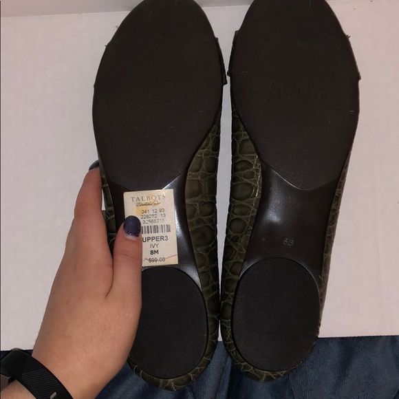 NWT Talbots Ivy Flats, Size 8M - Picture 5 of 5